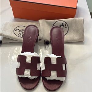Brand new Hermes rouge H burgundy oasis sandal